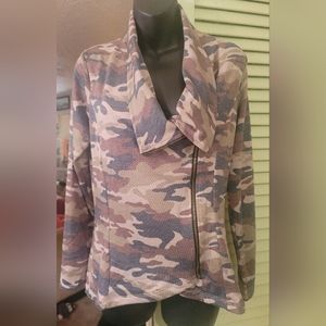 NWT Women's Camo Knit Jacket